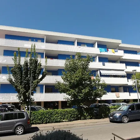 Апартаменты Cozy Flat 50mt From The Sea